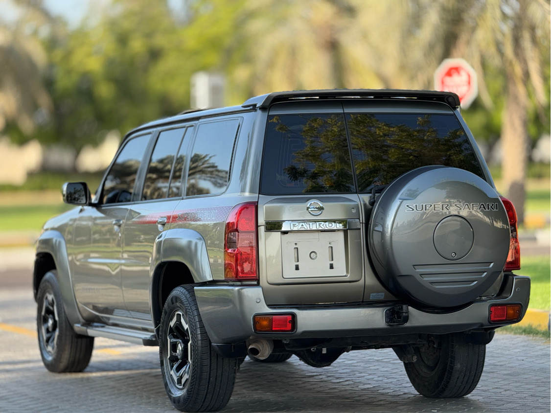 Nissan Super safari - Image 6