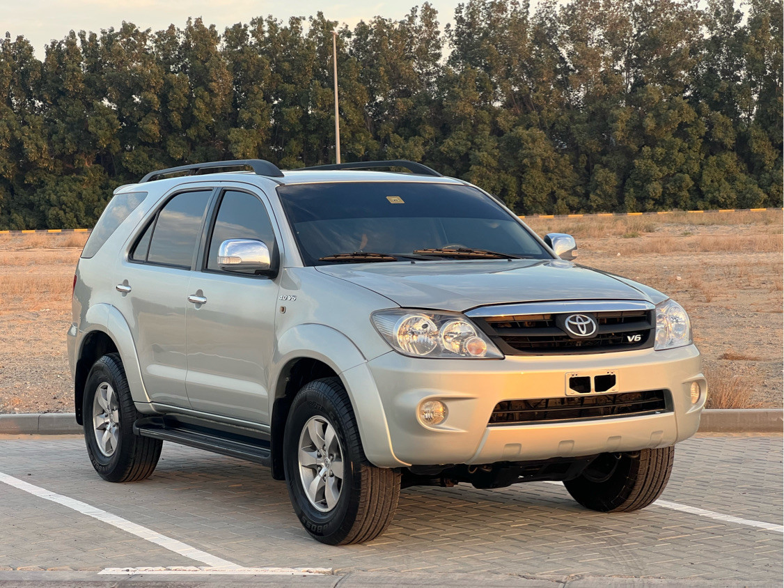 Toyota Fortuner - Image 5