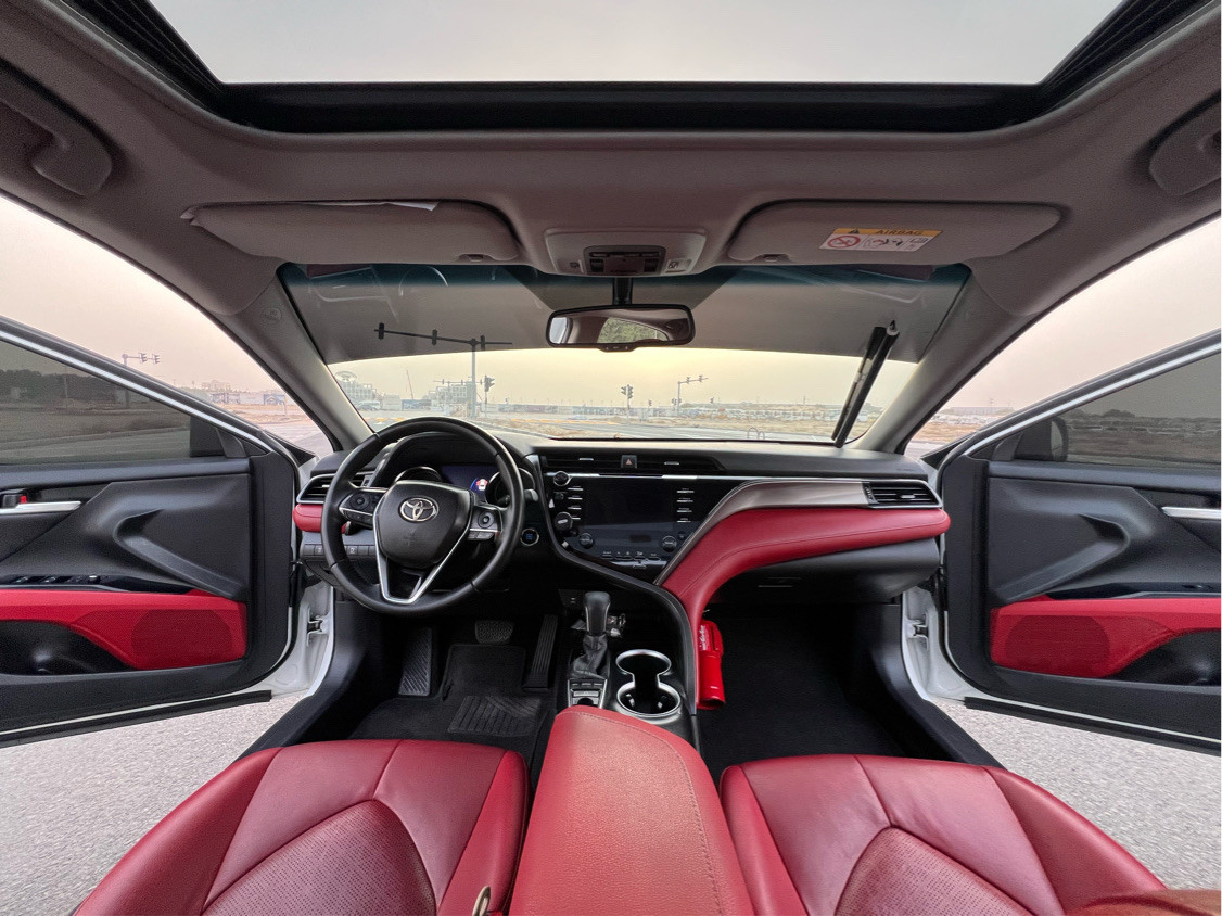 Toyota Camry - Image 8