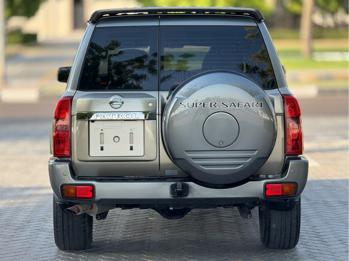 Nissan Super safari - Image 8