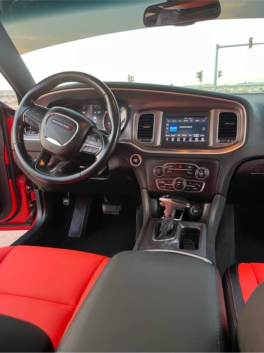 Dodge Charger - Image 10