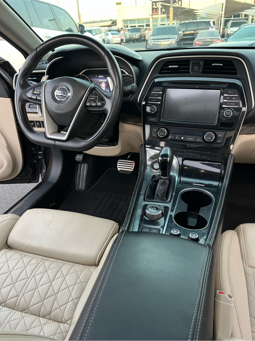 Nissan Maxima - Image 10