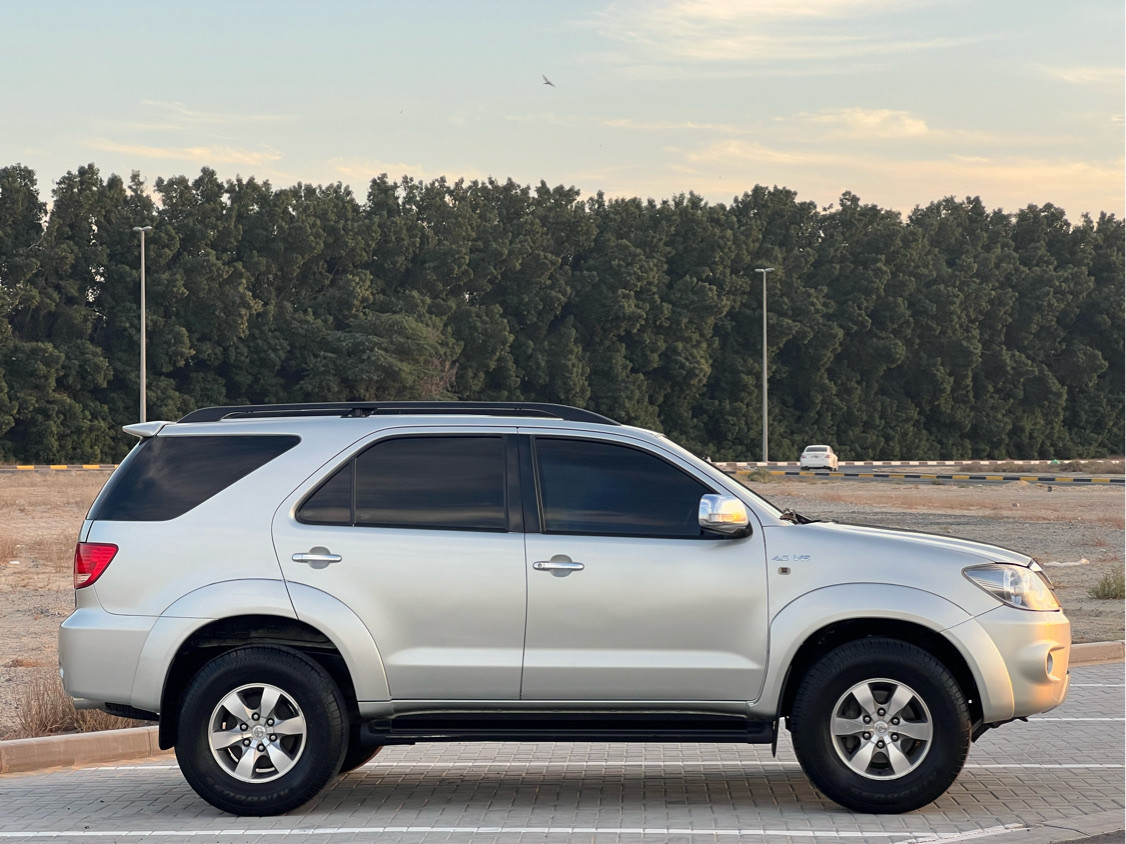 Toyota Fortuner - Image 7