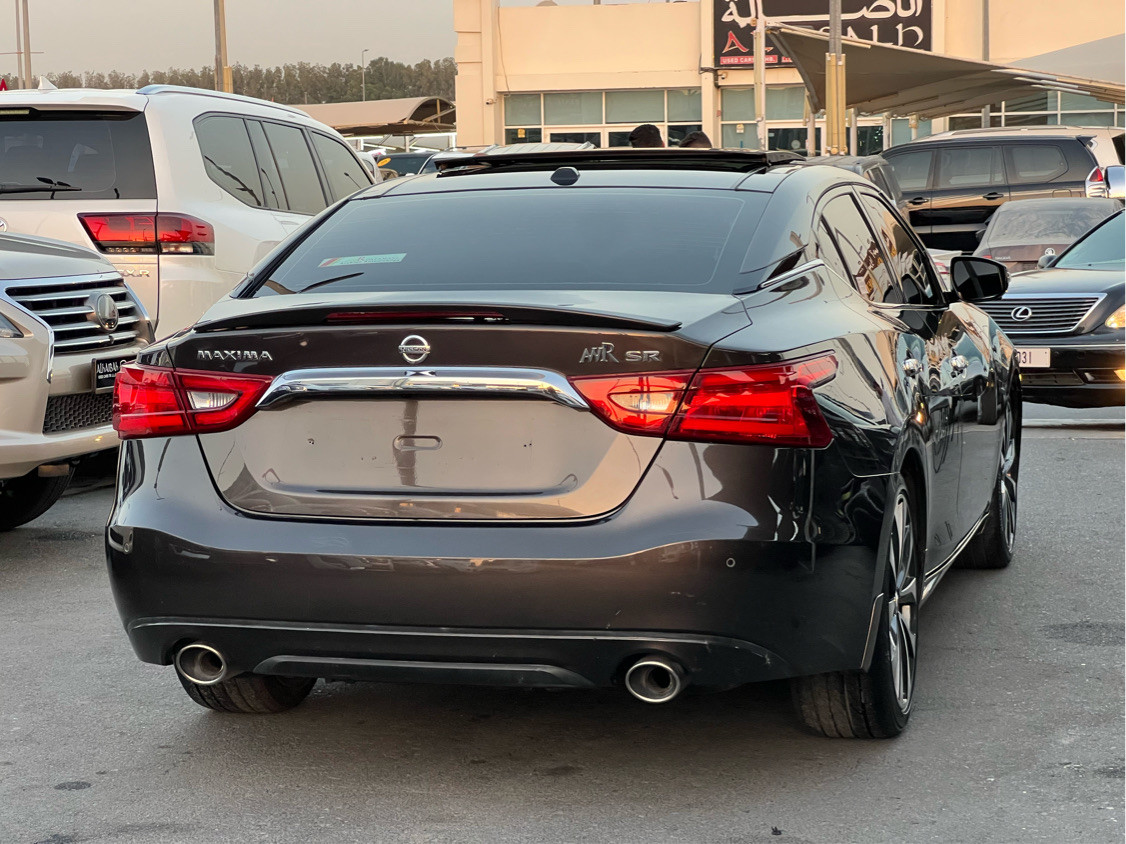 Nissan Maxima - Image 6
