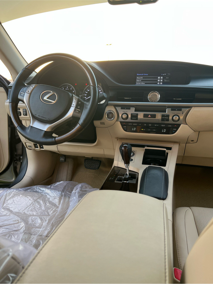 Lexus ES-Series - Image 8