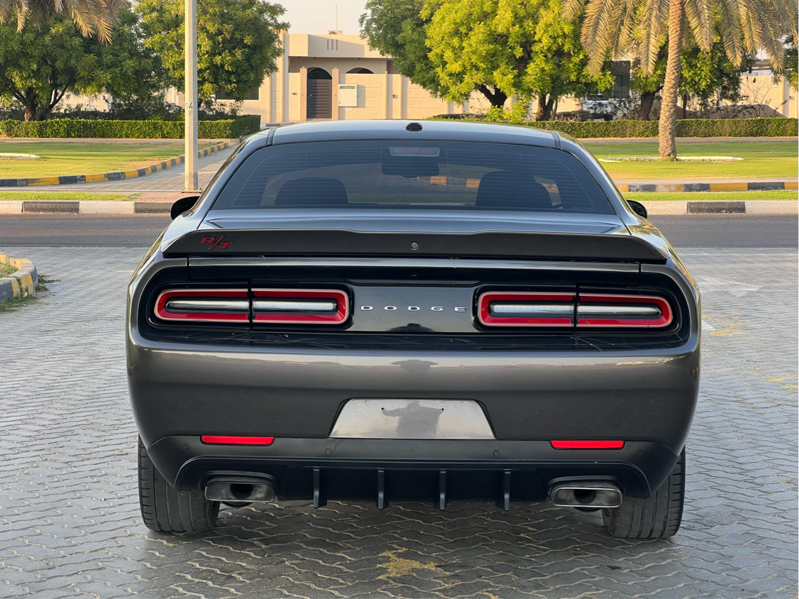 Dodge Challenger - Image 12