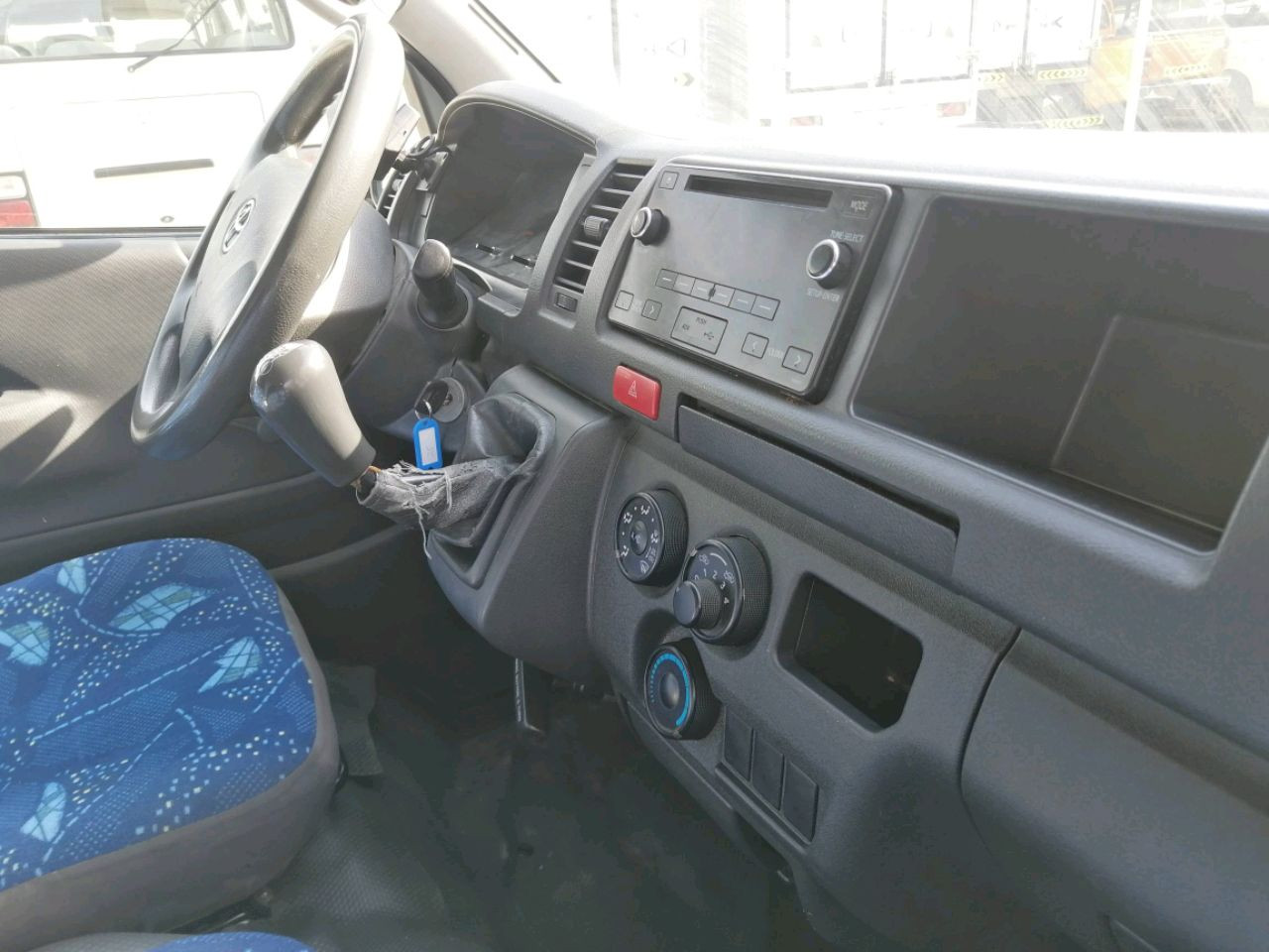 Toyota Hiace - Image 5