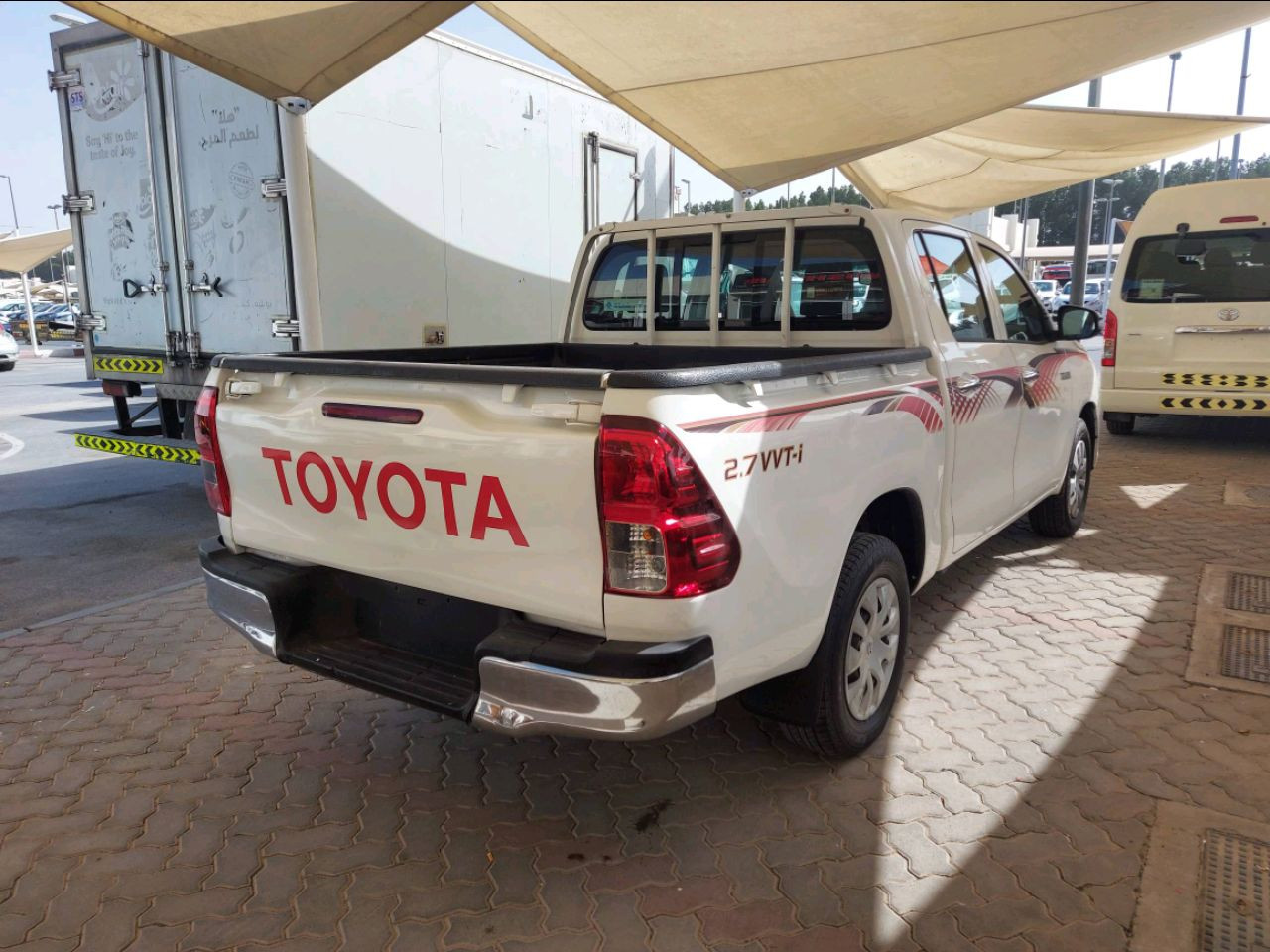 Toyota Hilux - Image 2