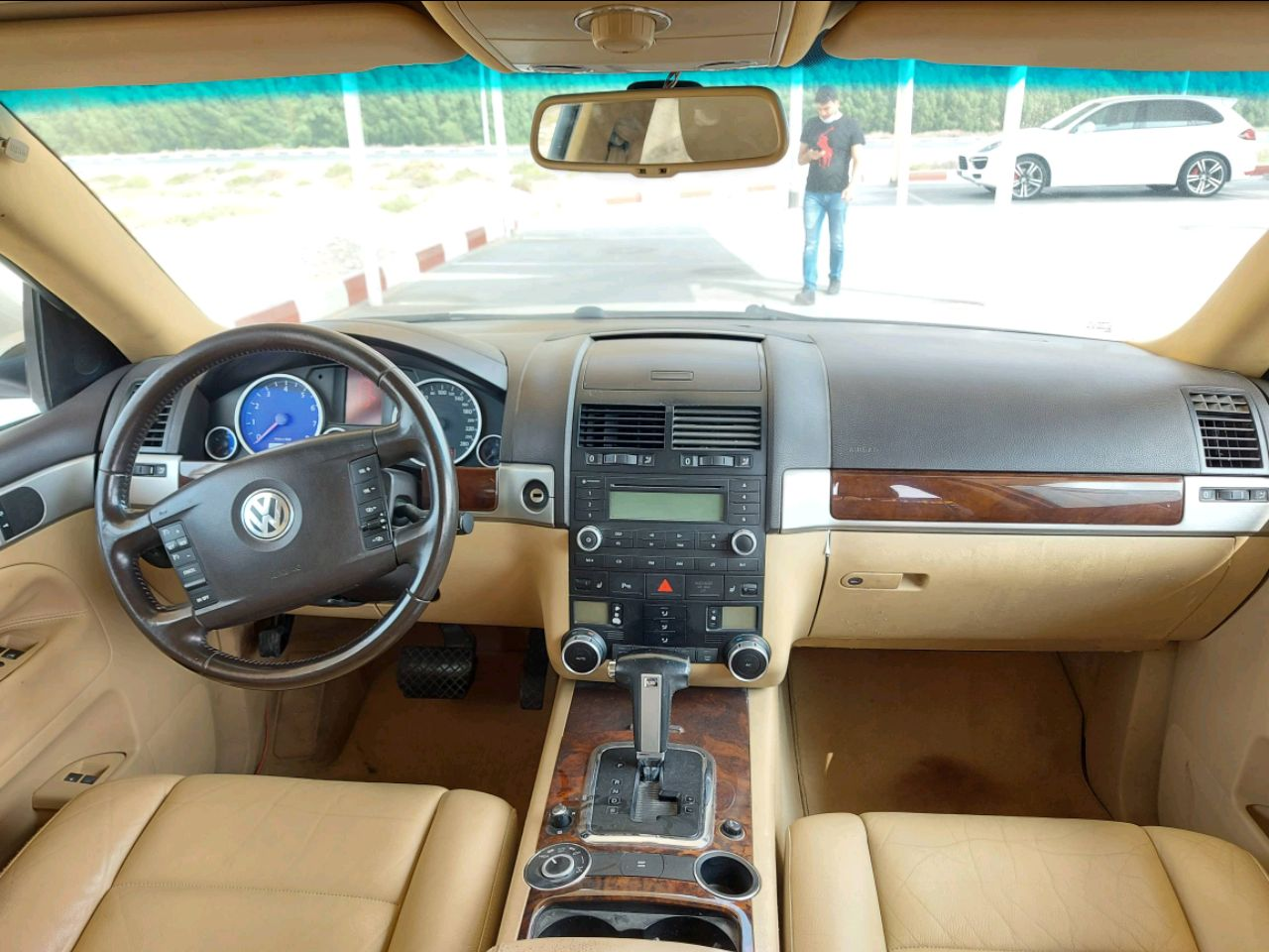 Volkswagen Touareg - Image 6