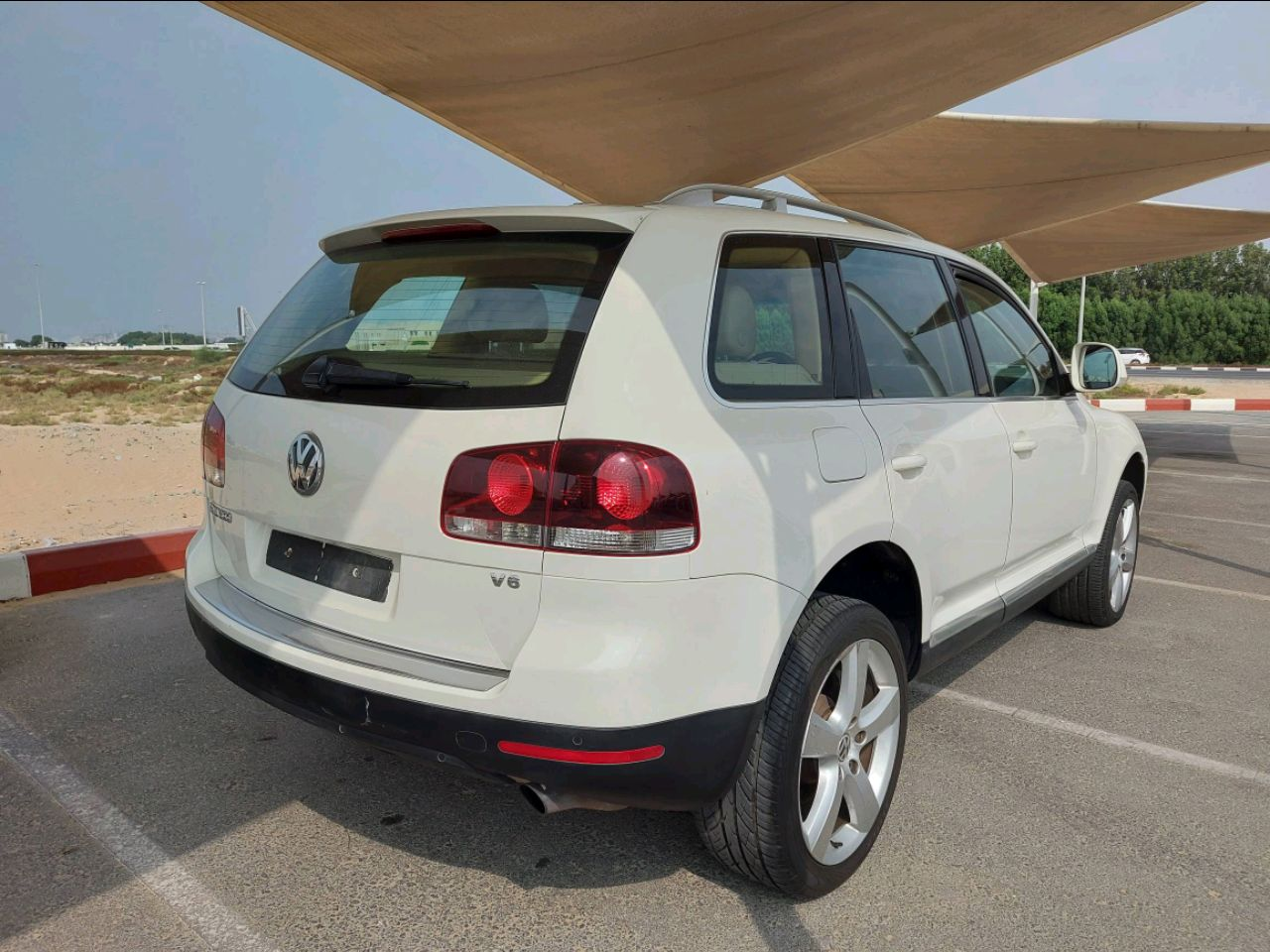 Volkswagen Touareg - Image 3