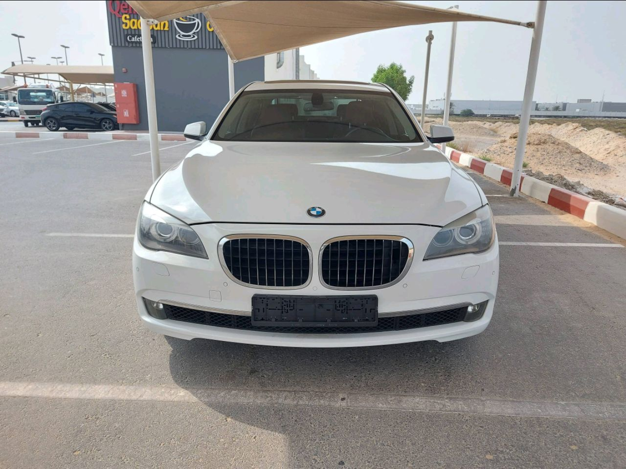 BMW 7-Series - Image 4