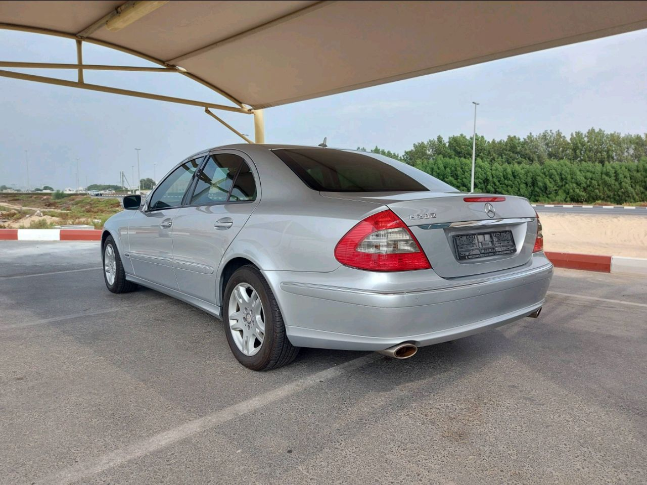 Mercedes Benz E-Class - Image 3