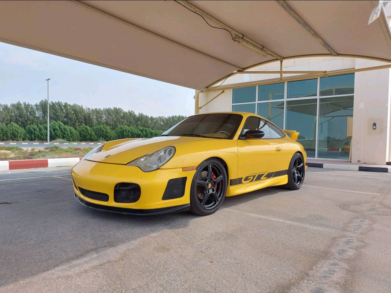 Porsche Carrera / 911 - Image 2