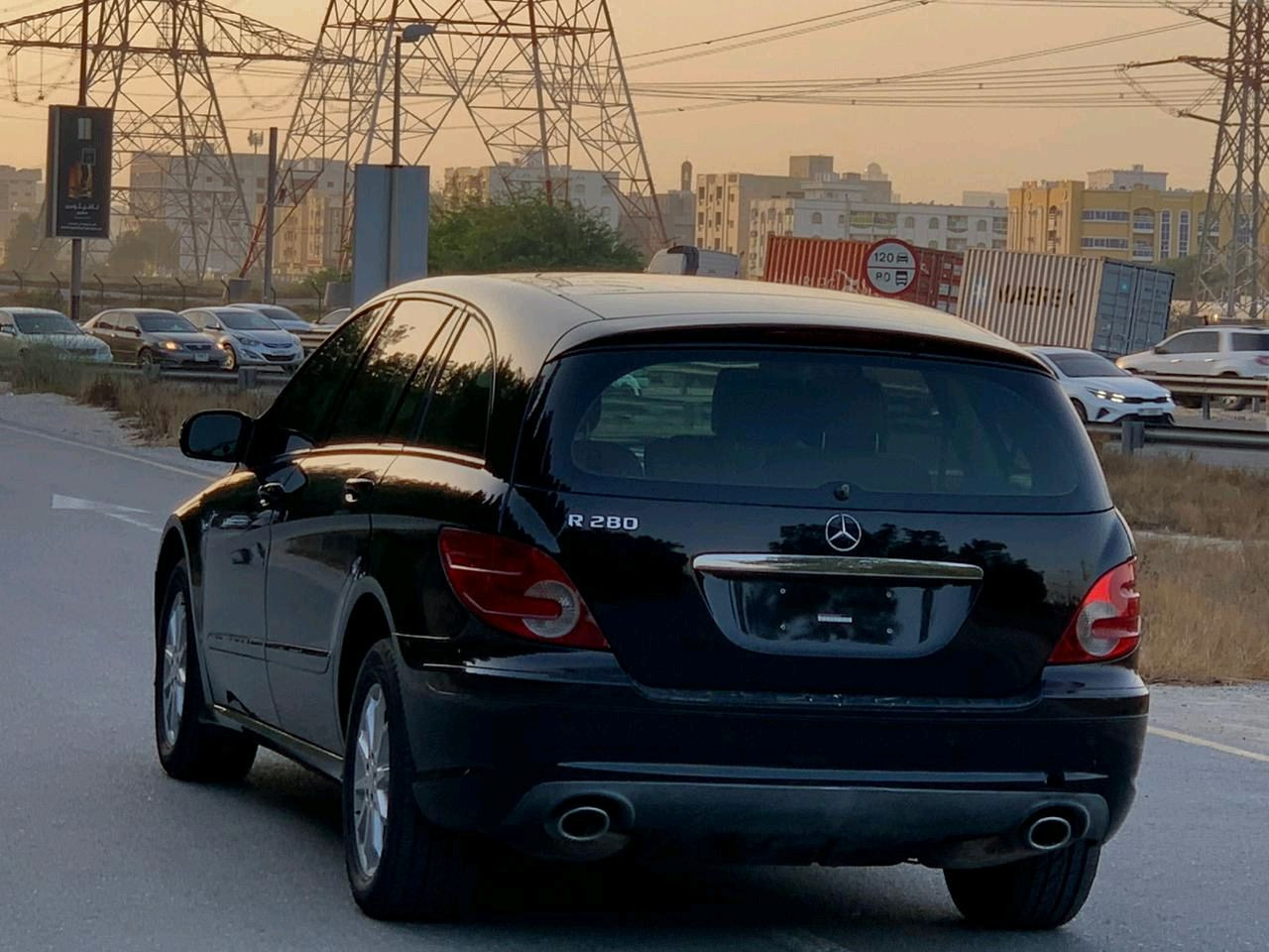 Mercedes Benz R-Class - Image 7