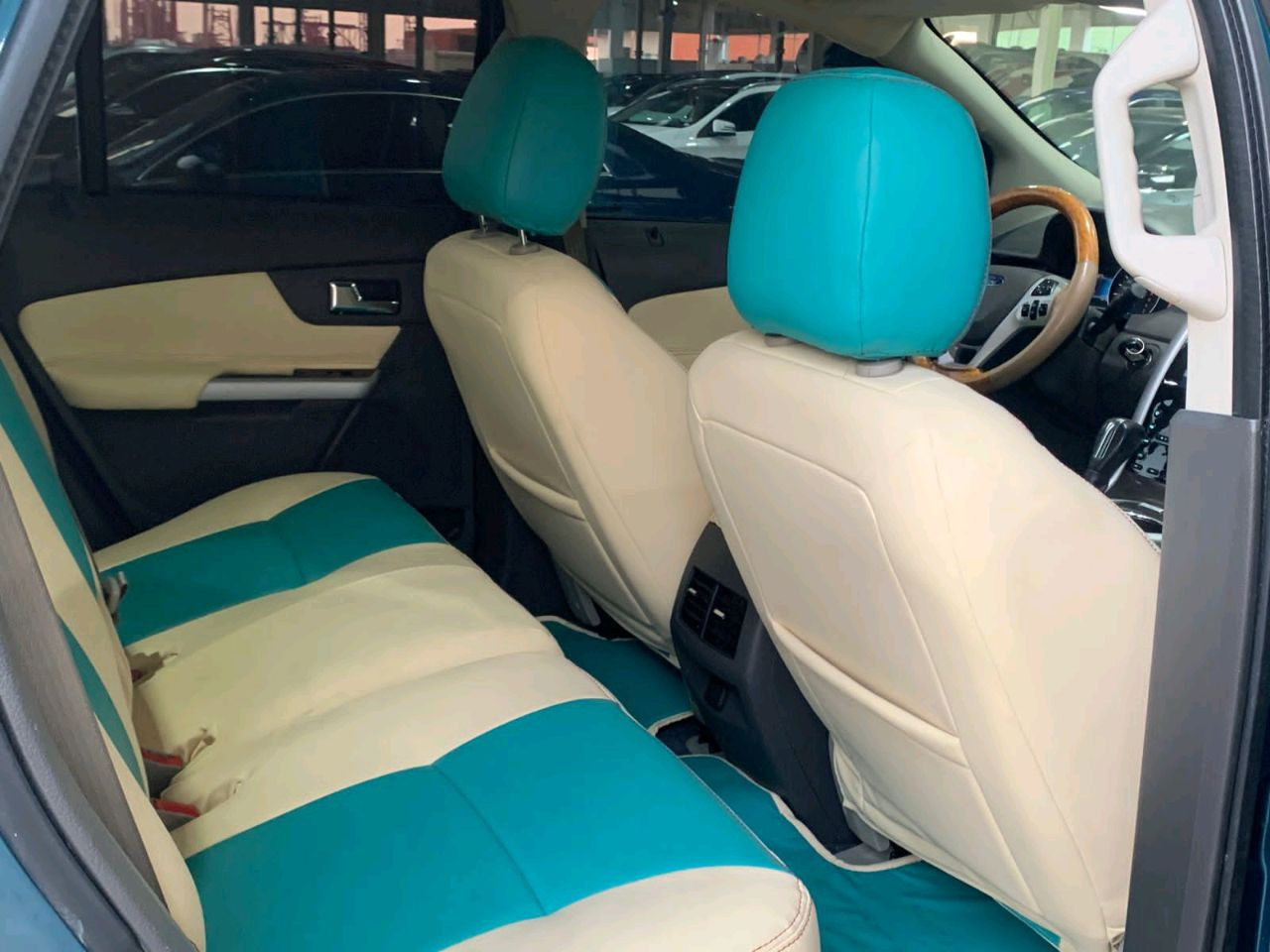 Ford Edge - Image 12