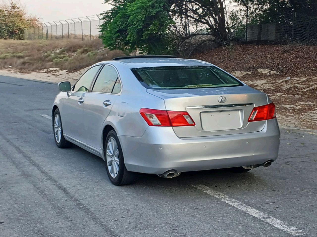 Lexus ES-Series - Image 8
