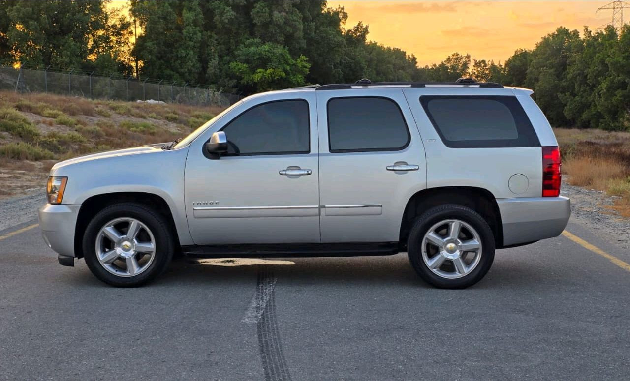 Chevrolet Tahoe - Image 8