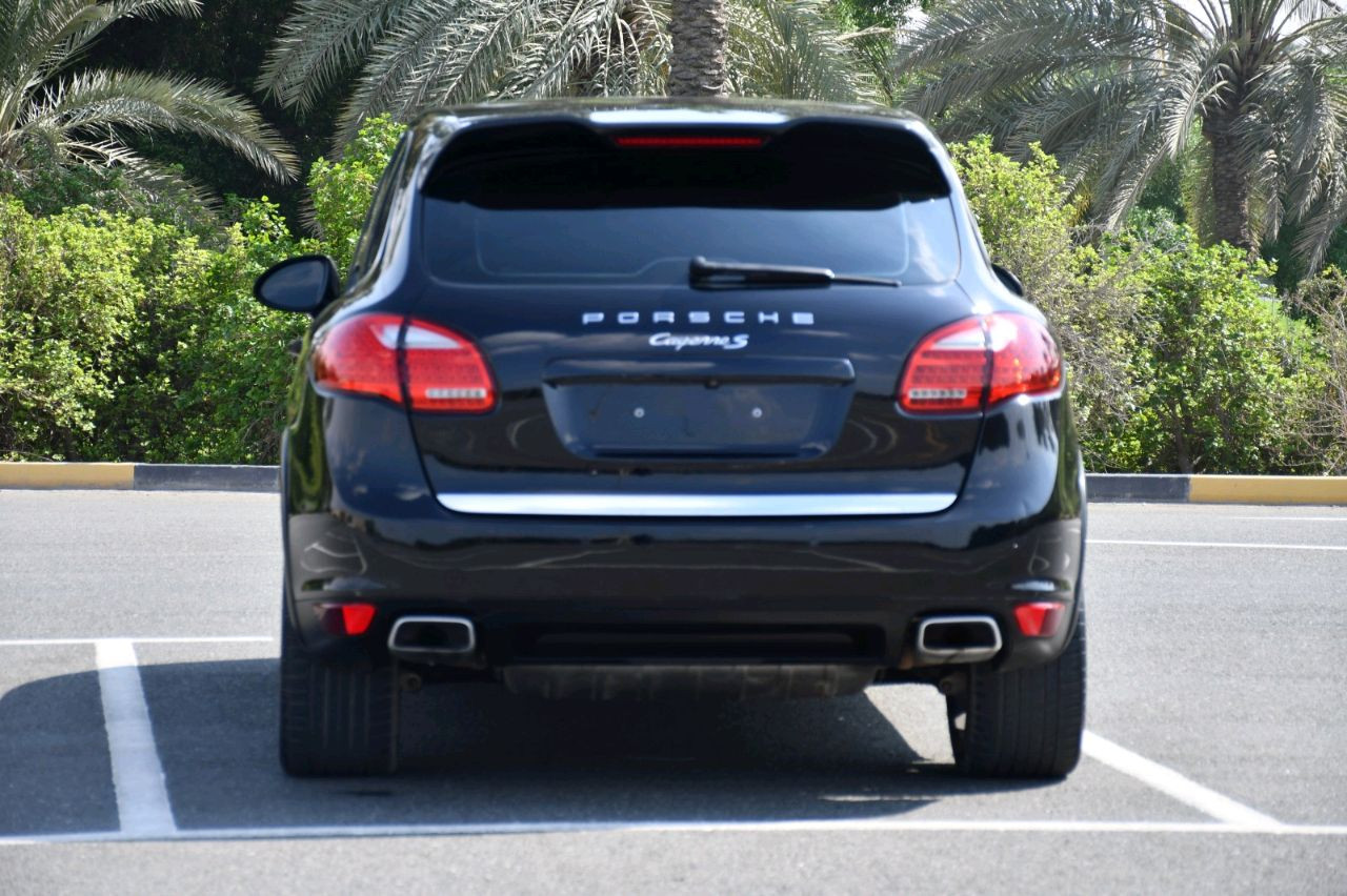 Porsche Cayenne - Image 4