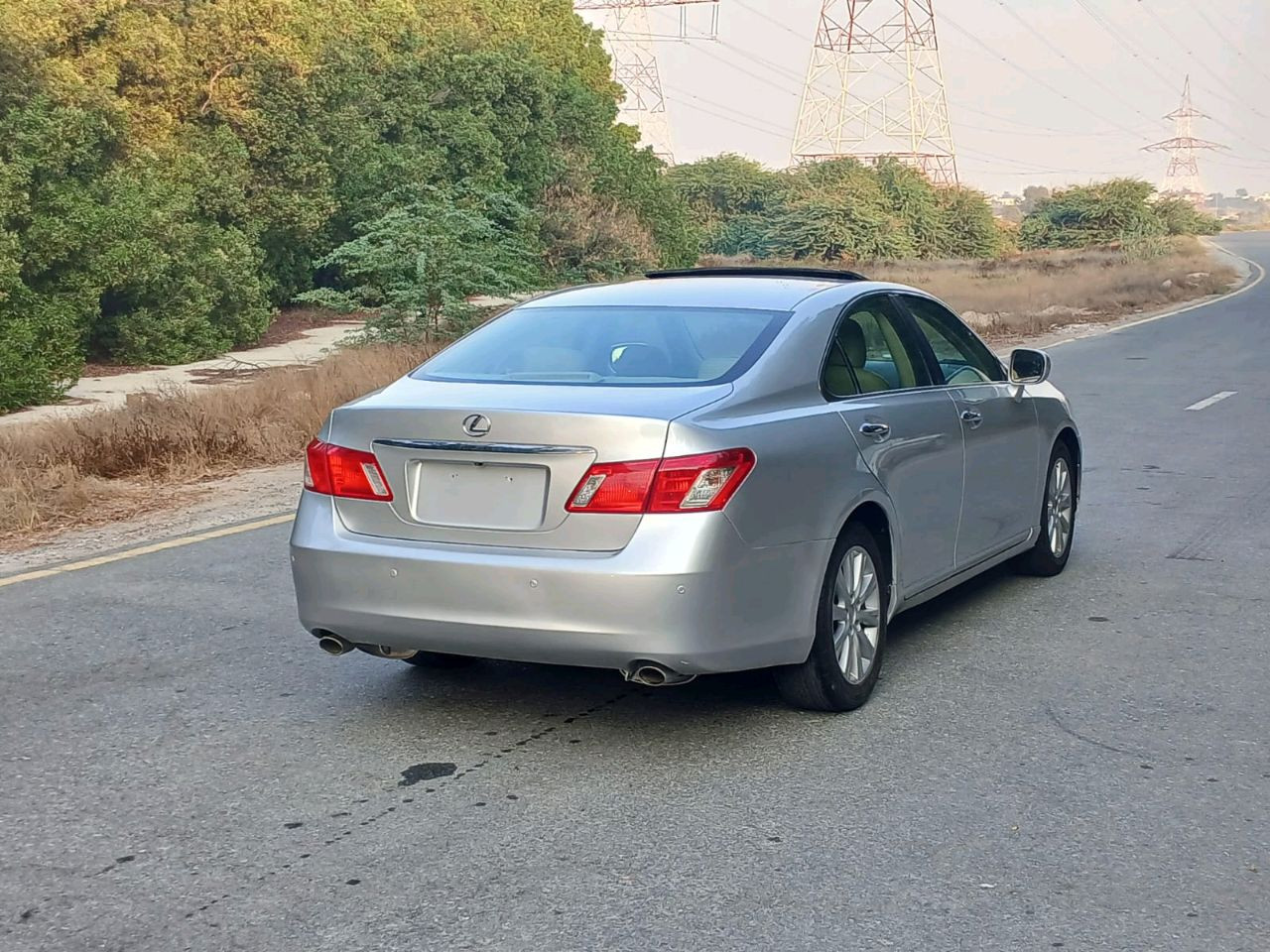 Lexus ES-Series - Image 11