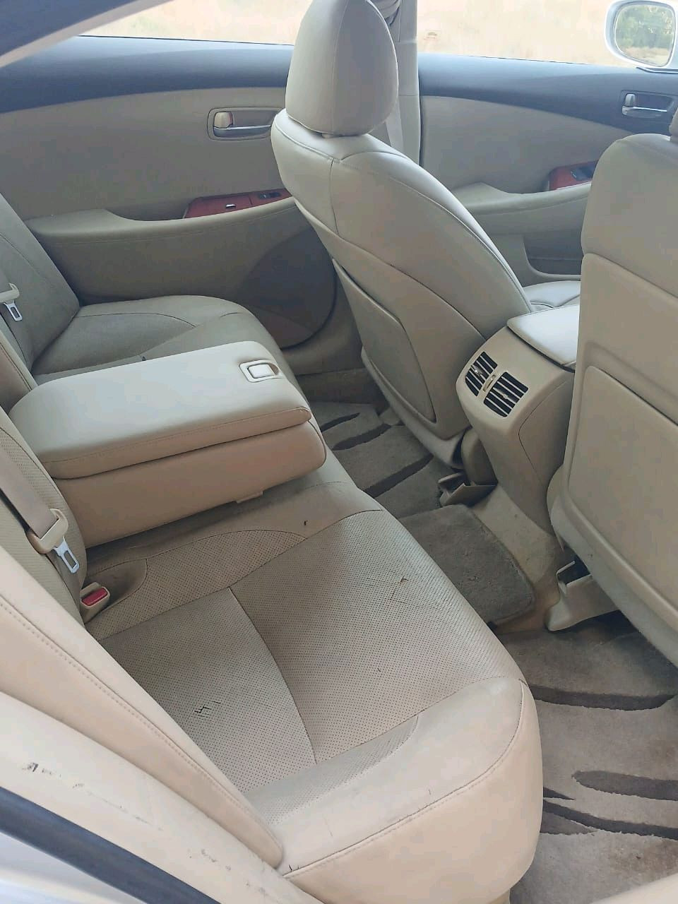 Lexus ES-Series - Image 10