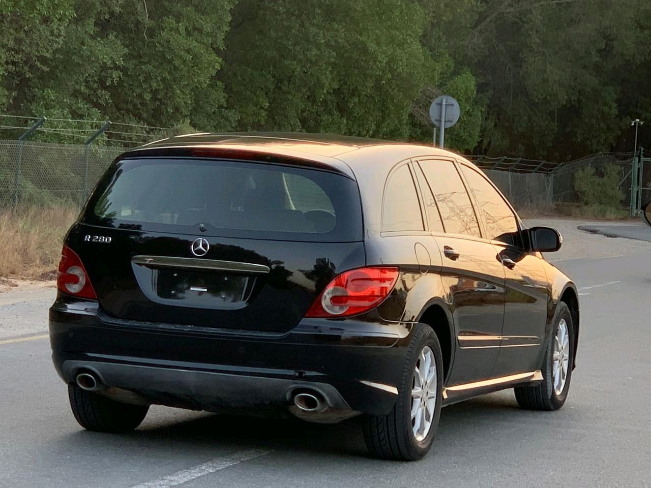 Mercedes Benz R-Class - Image 8