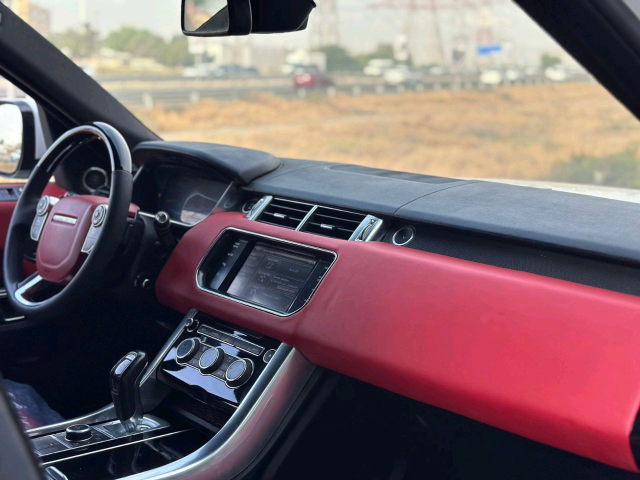 Range Rover Sport - Image 12