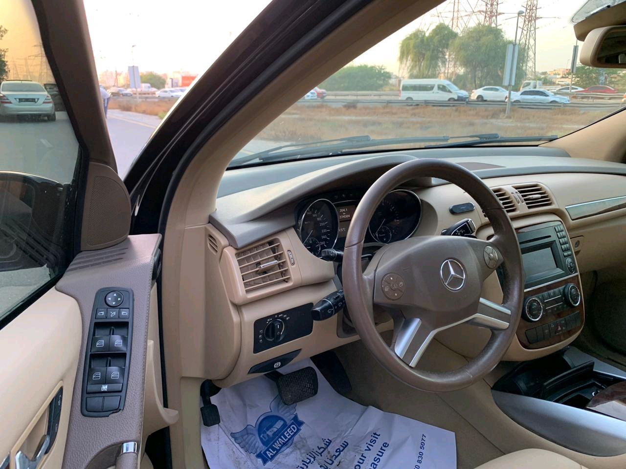 Mercedes Benz R-Class - Image 10