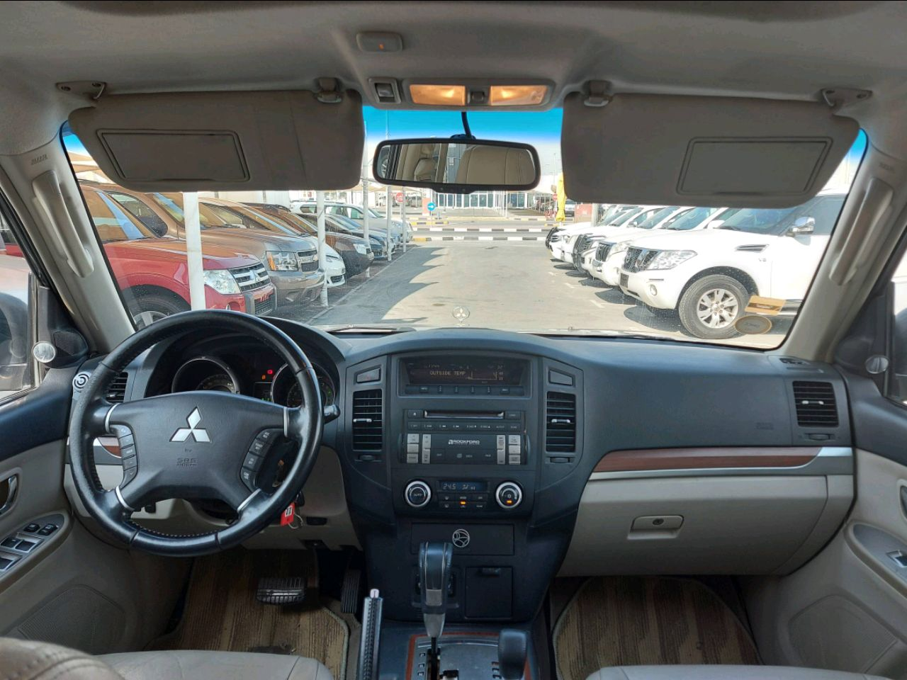 Mitsubishi Pajero - Image 6