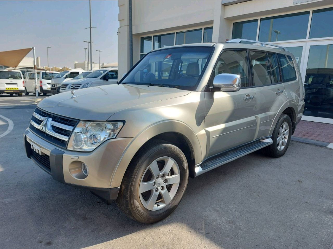 Mitsubishi Pajero - Image 2