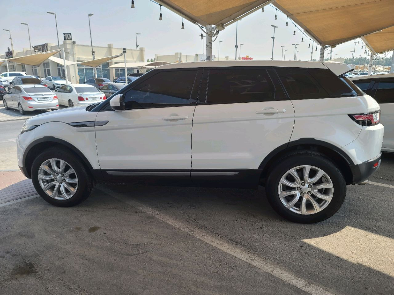 Range Rover Evoque - Image 7