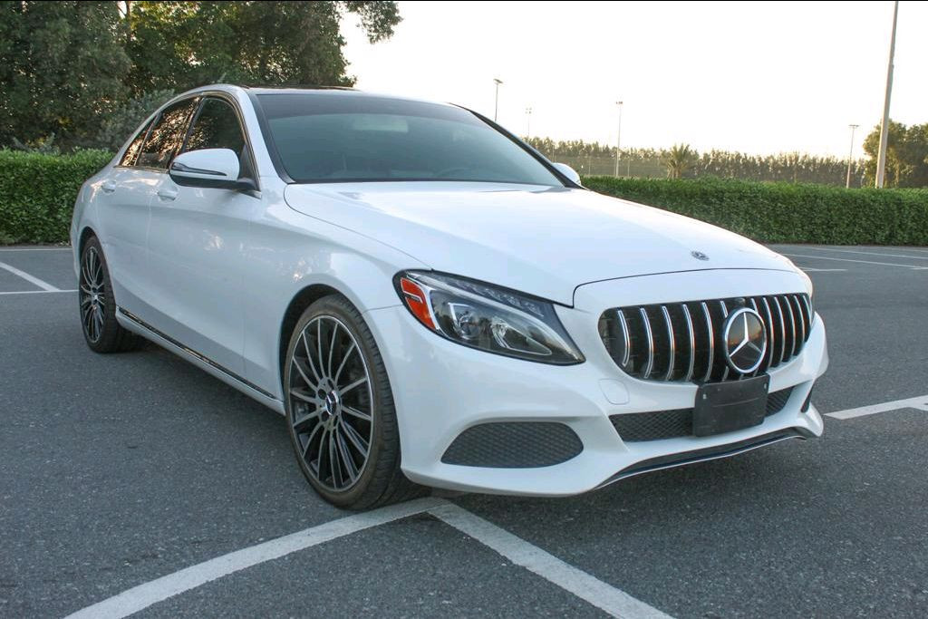 Mercedes Benz C-Class - Image 4