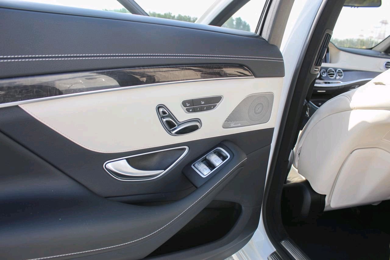 Mercedes Benz S-Class - Image 7