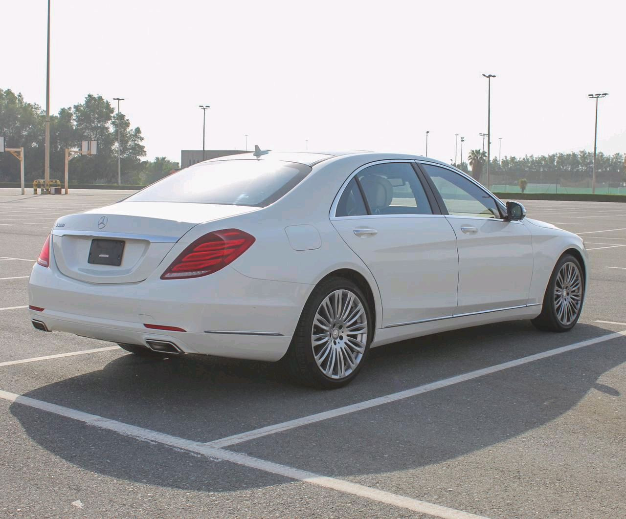 Mercedes Benz S-Class - Image 10