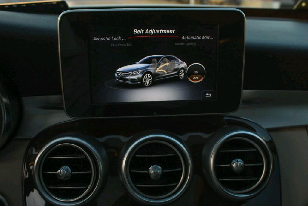 Mercedes Benz C-Class - Image 3