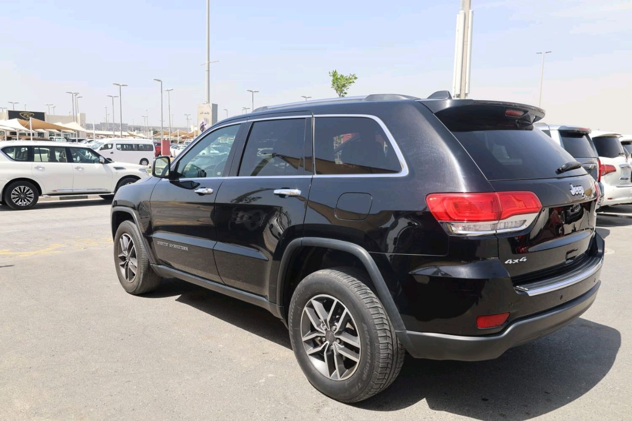 Jeep Grand Cherokee - Image 8
