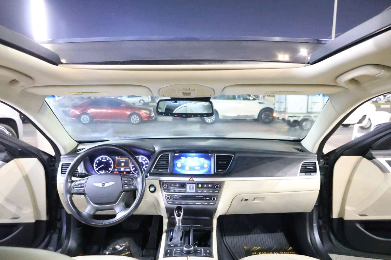 Genesis G 70 - Image 7