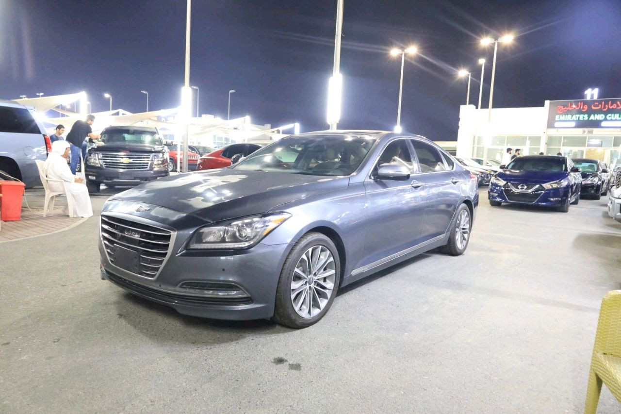 Genesis G 70 - Image 8