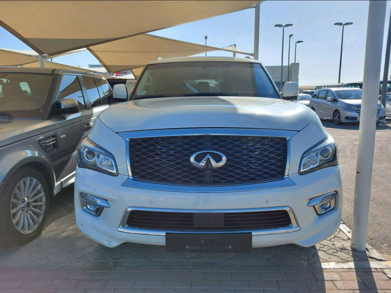Infiniti QX80 - Image 2