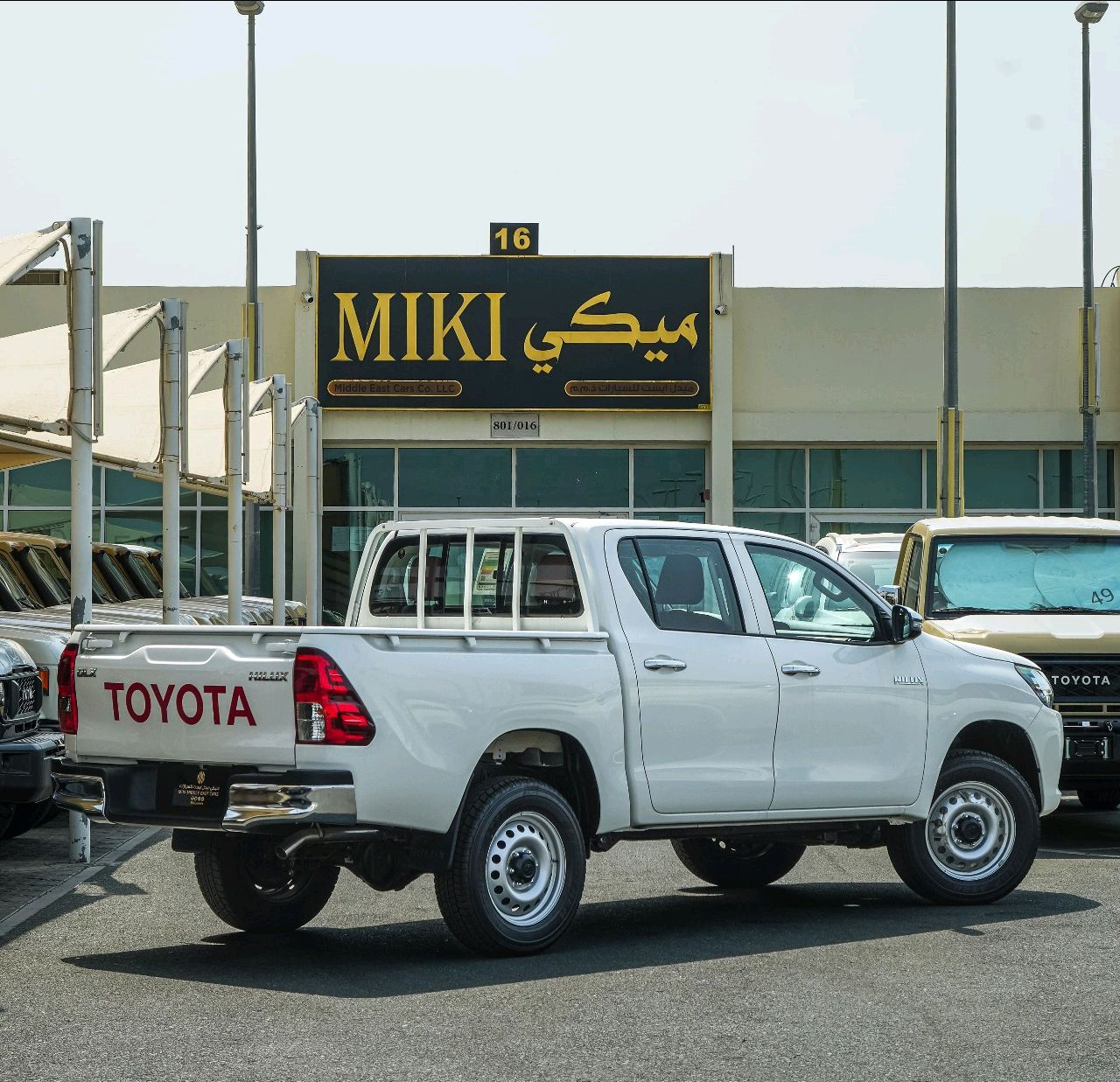 Toyota Hilux - Image 9