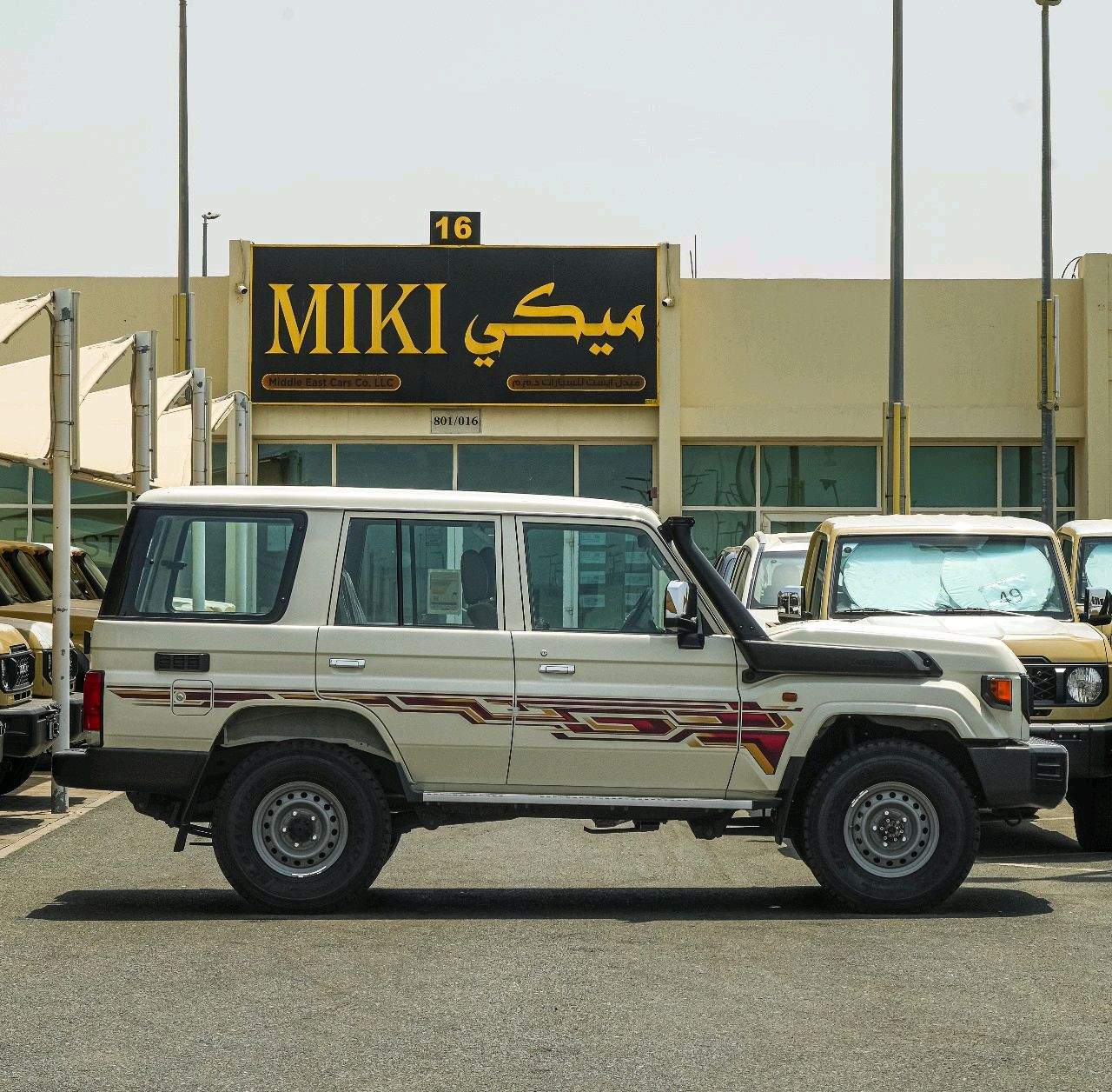 Toyota Land Cruiser 76 series - Image 9
