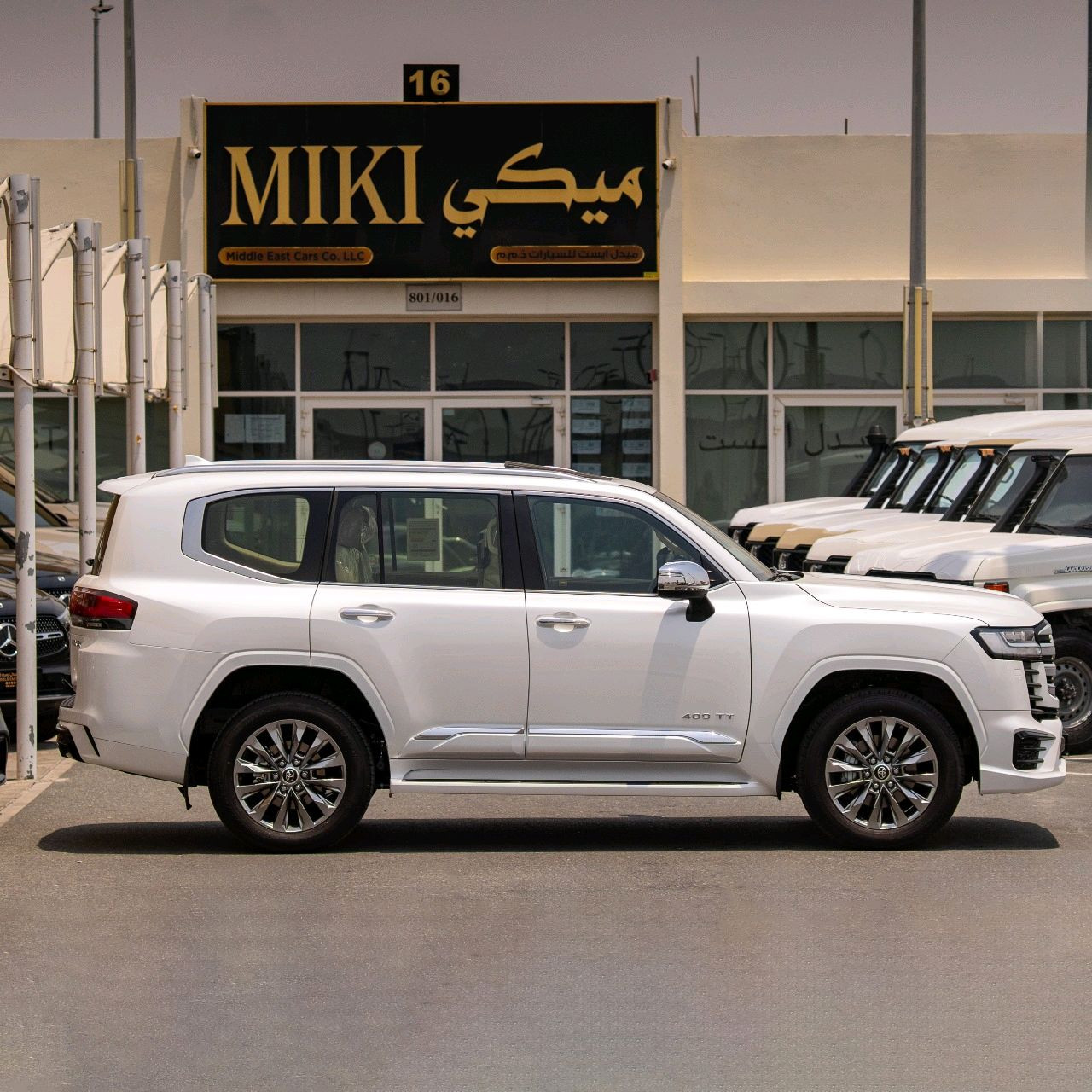 Toyota Land Cruiser - Image 3