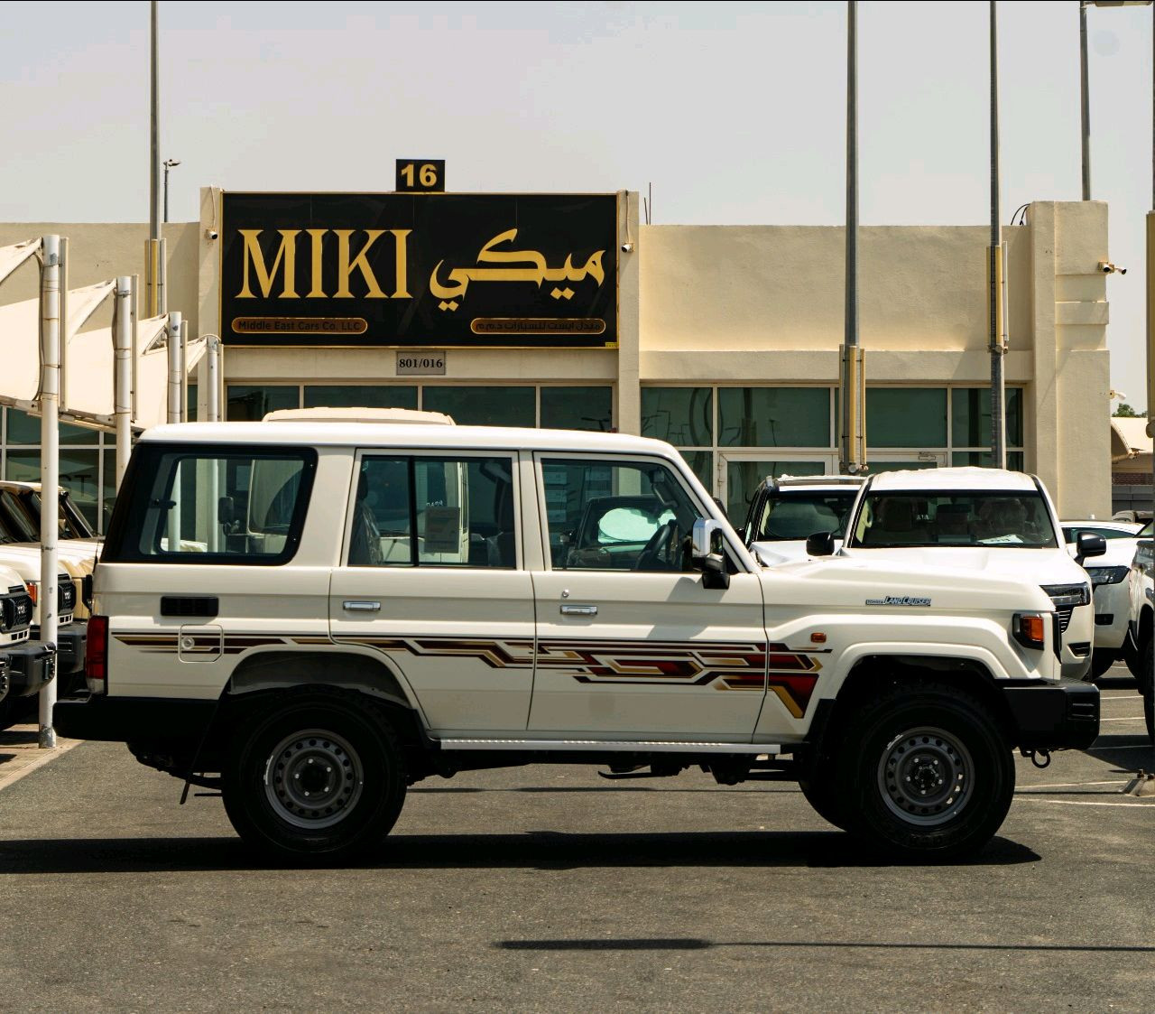 Toyota Land Cruiser 76 series - Image 9
