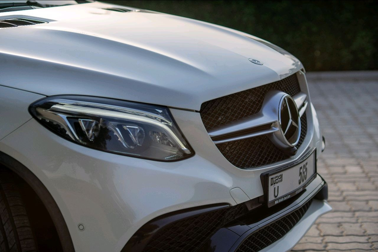 Mercedes Benz GLE SUV - Image 6
