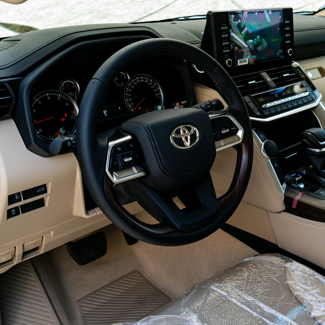 Toyota Land Cruiser - Image 10