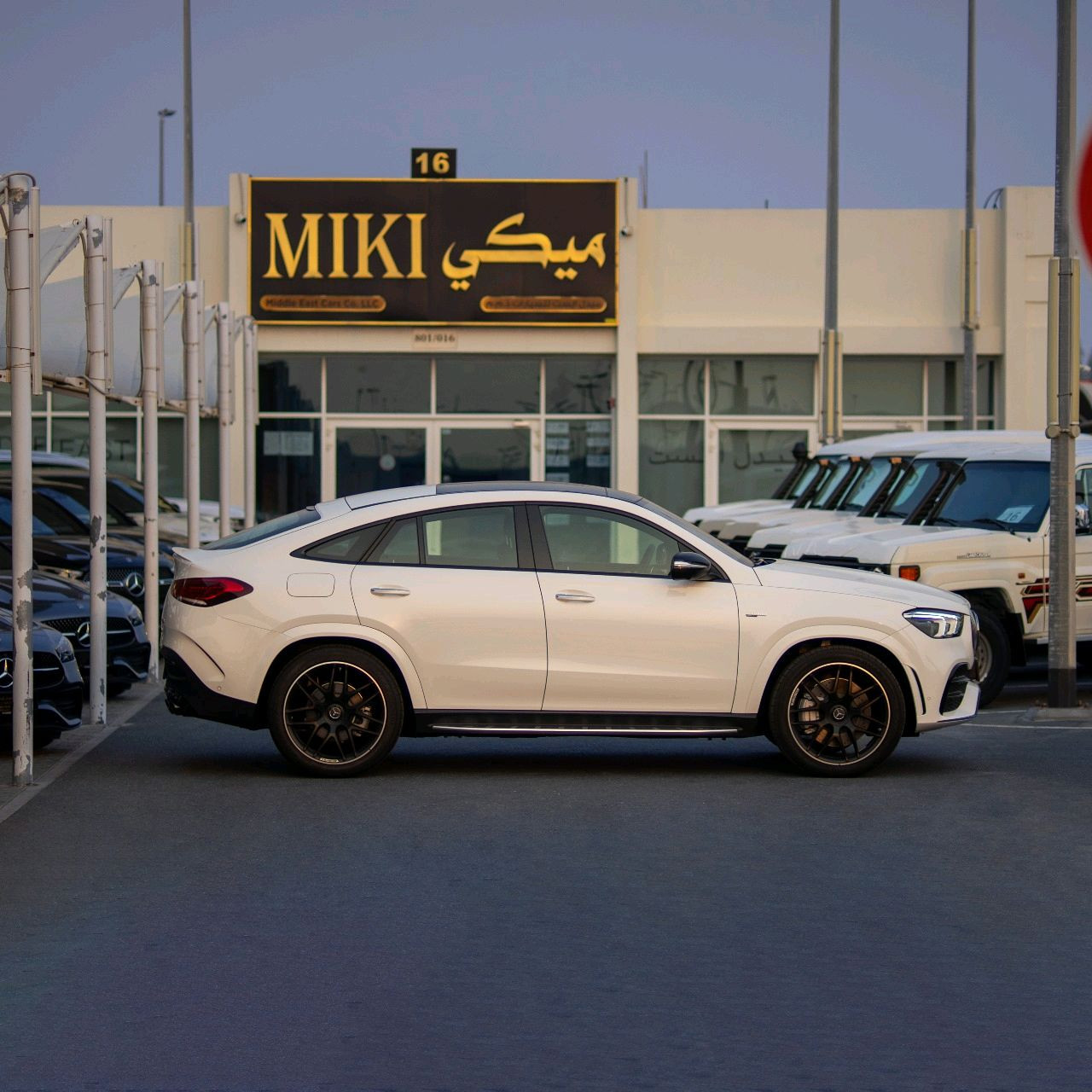 Mercedes Benz GLE SUV - Image 9