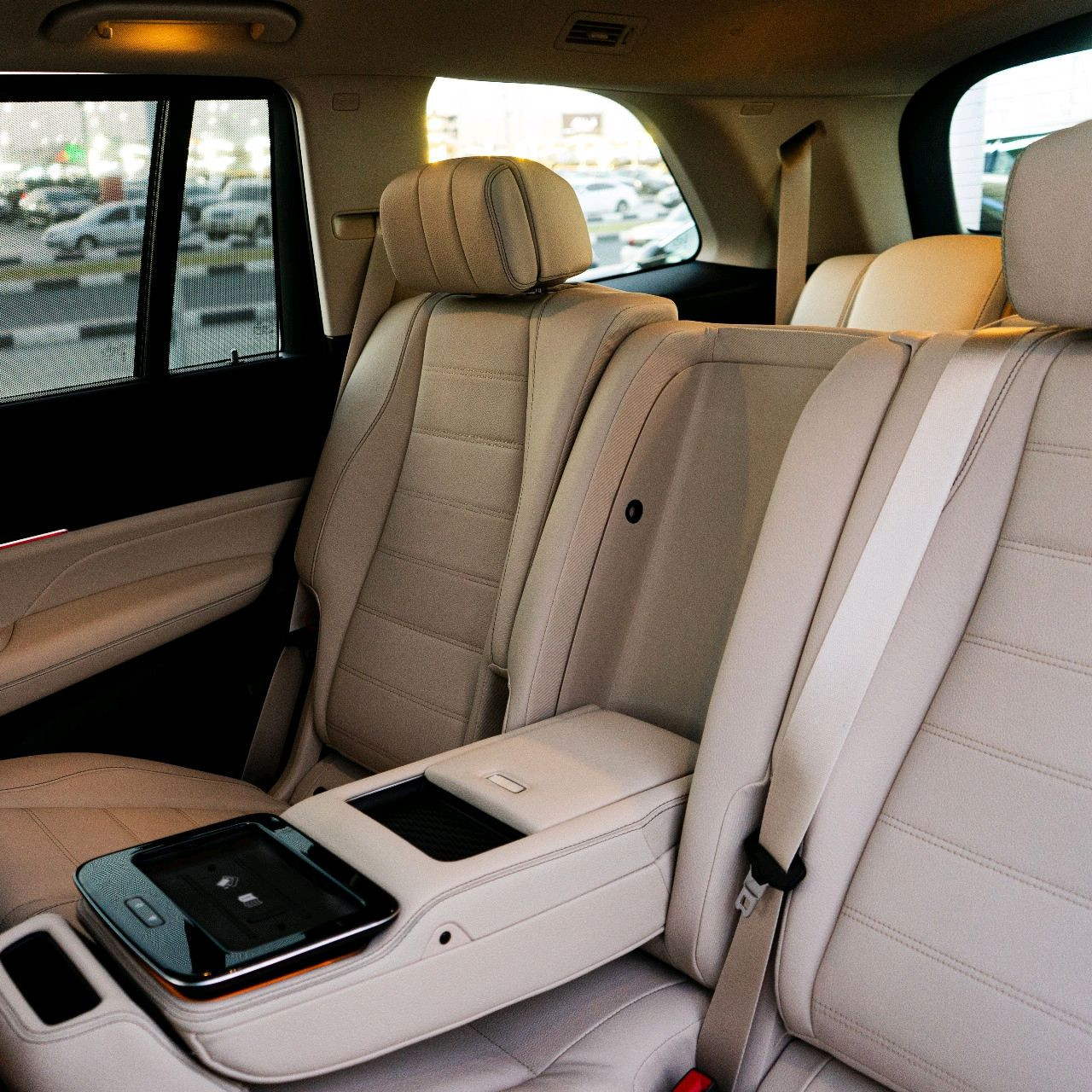 Mercedes Benz GLS - Image 12