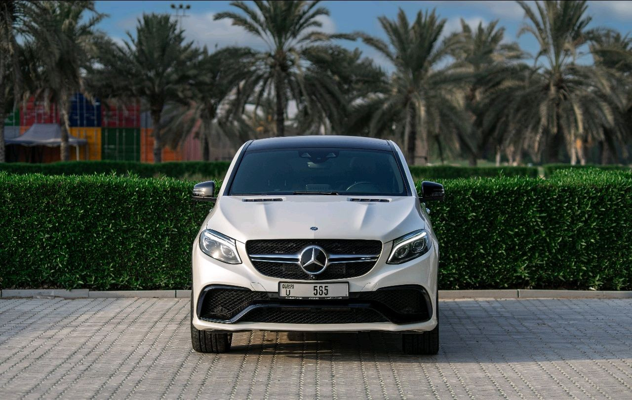 Mercedes Benz GLE SUV - Image 4