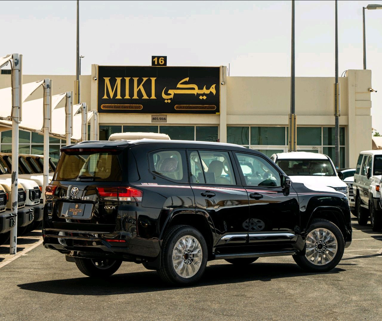 Toyota Land Cruiser - Image 7