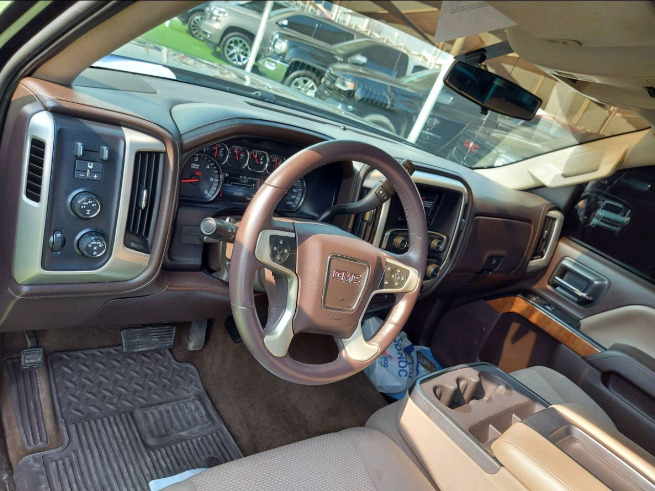 GMC Sierra - Image 6