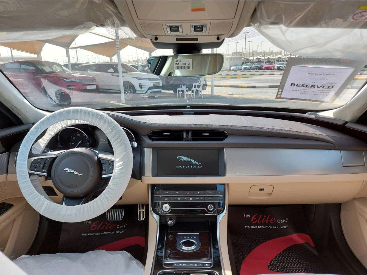 Jaguar XF - Image 2